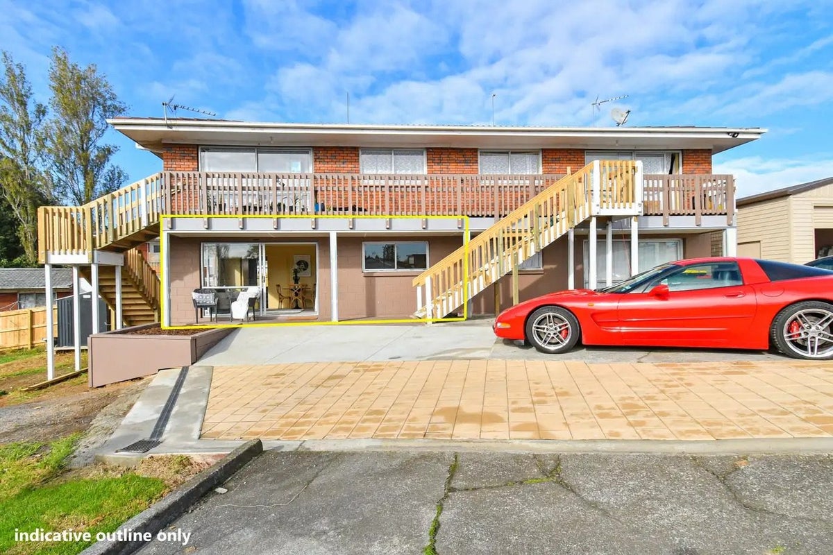 2/13 Rodney Street, Otahuhu, Auckland - Carousel 1