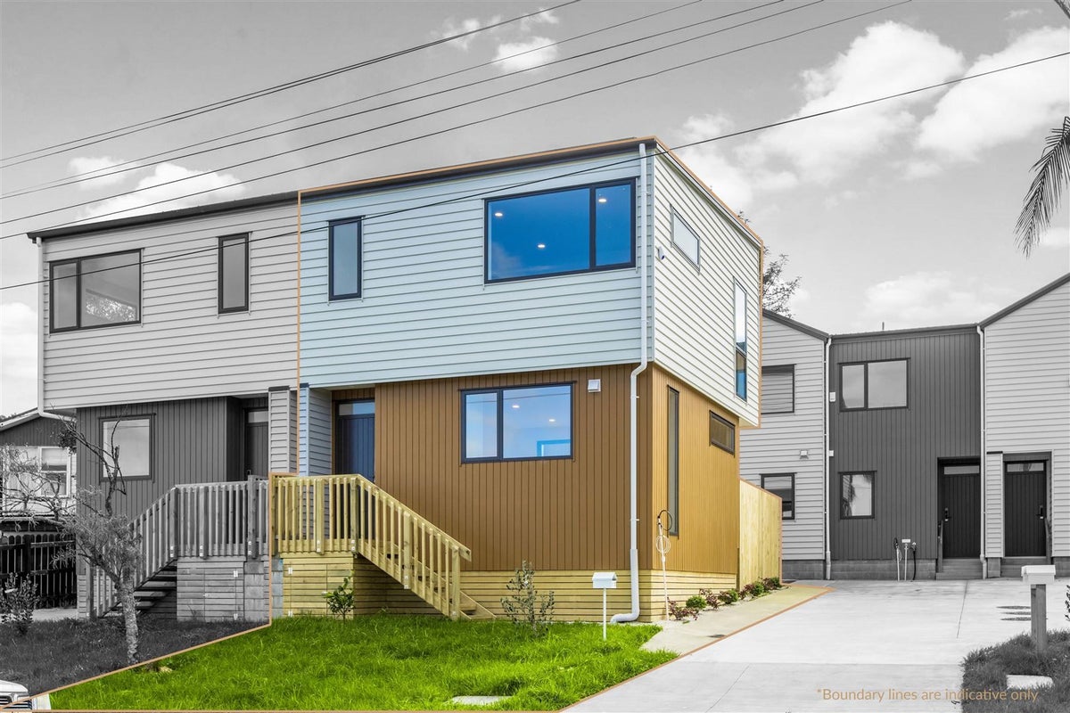 1/13 Windy Ridge Road, Glenfield, Auckland - Carousel 1