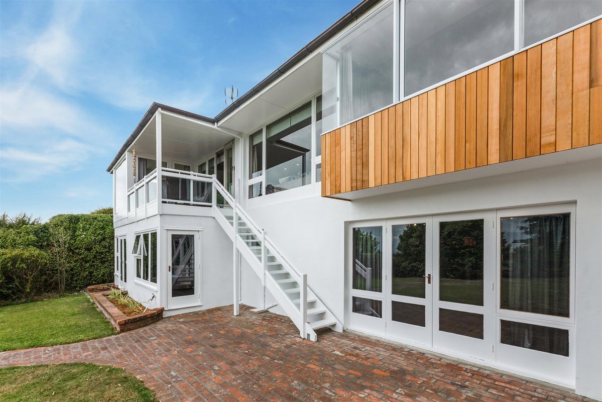 13 Madeley Road, Mount Pleasant, Christchurch - Carousel 2