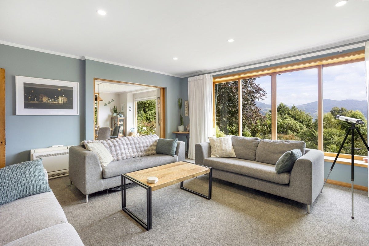 2 Roebuck Rise, Broad Bay, Dunedin - Carousel 2