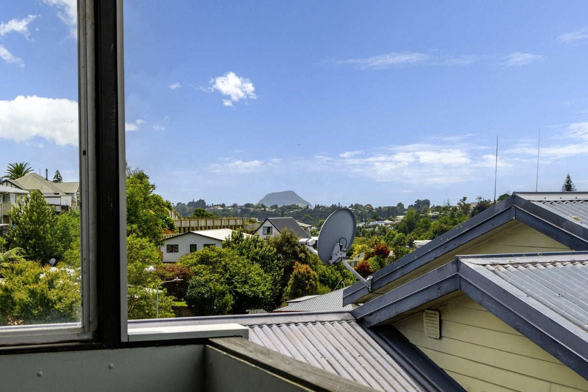 9 Tuthill Street, Gate Pa, Tauranga - Carousel 11