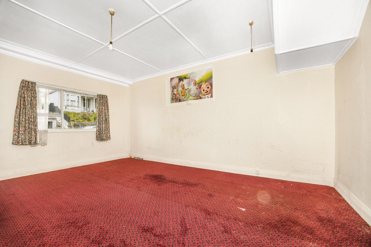 372 South Road, Caversham, Dunedin - Carousel 2