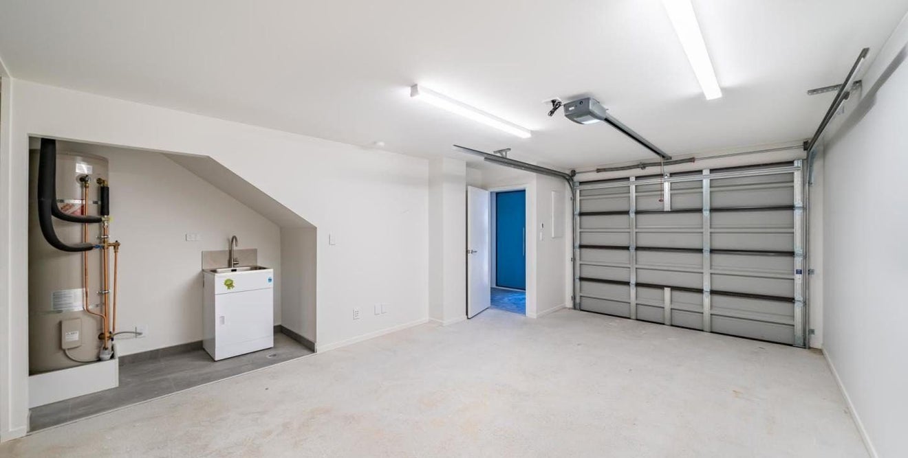 37 Holystone Road, Whitby, Porirua - Carousel 15