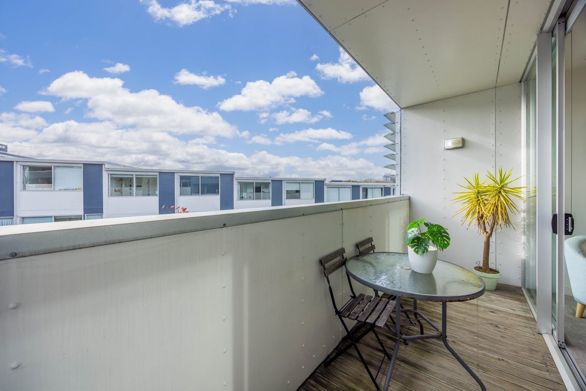 3B/8 Fisher-point Drive, Freemans Bay, Auckland - Carousel 2