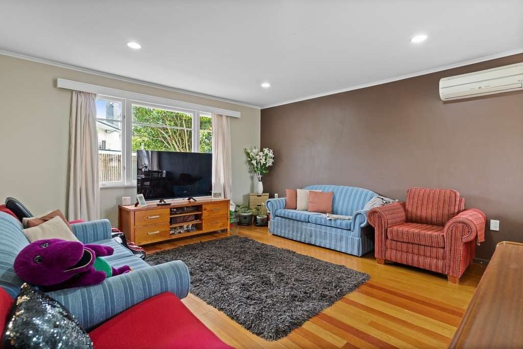 6 Murray Street, Gate Pa, Tauranga - Carousel 2