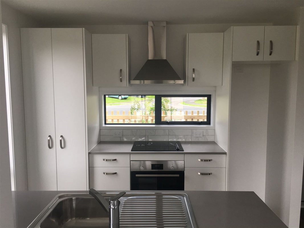 1/12 Frostbite Place, Ranui, Auckland - Carousel 2