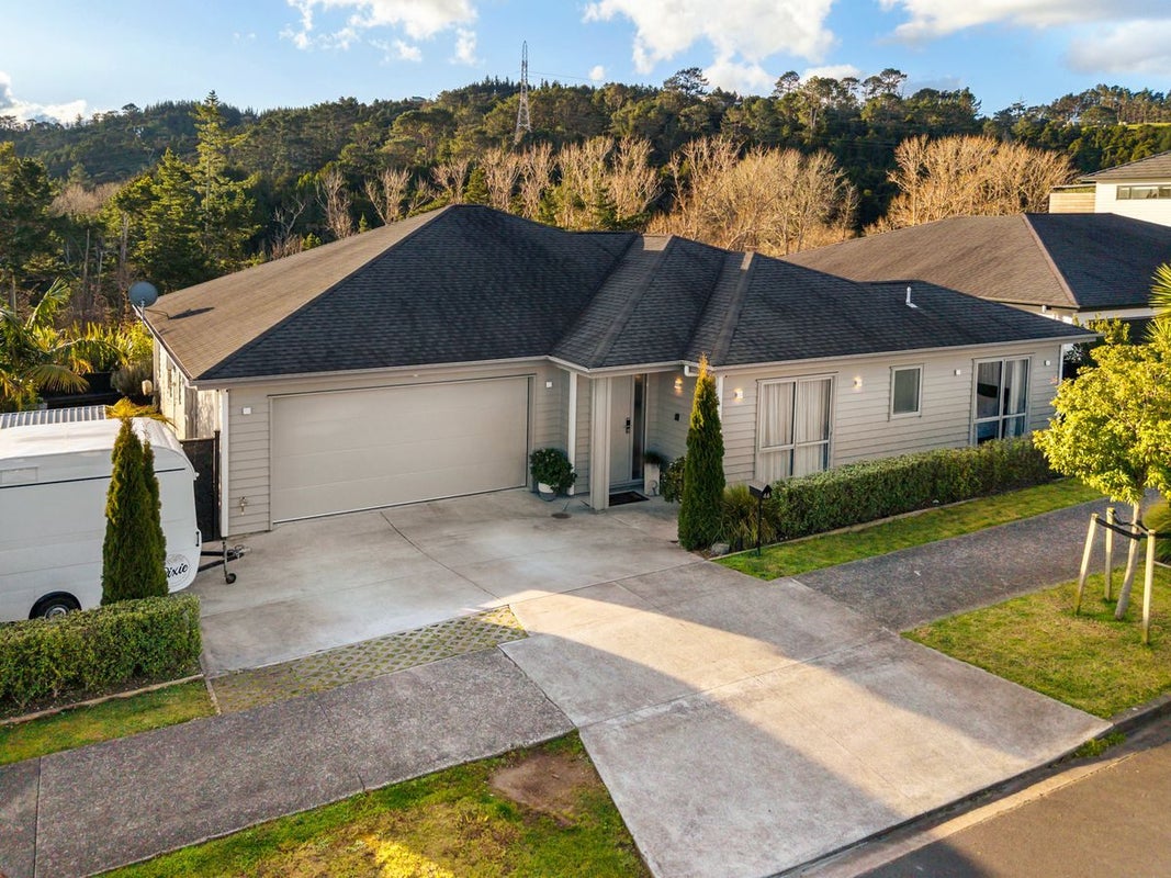 46 Jeroboam Loop, Kumeu - Carousel 2
