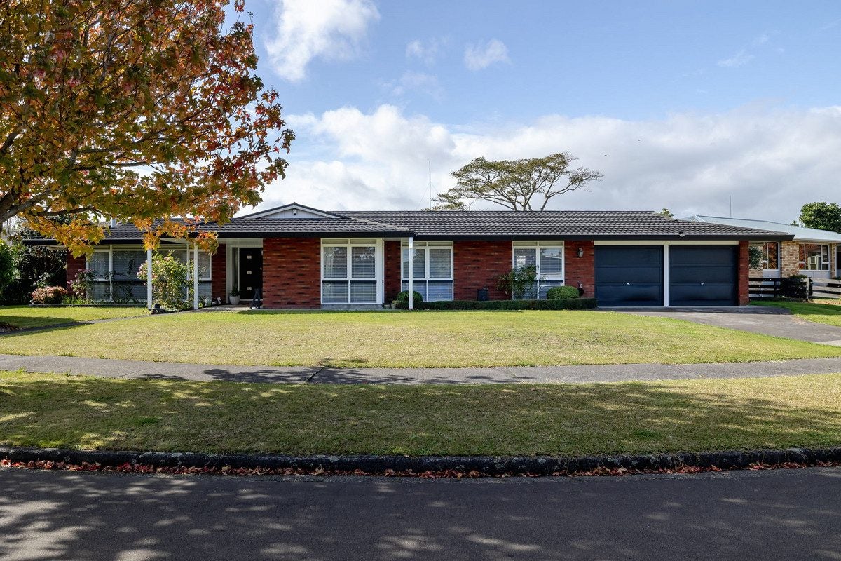 19 Anaru Place, Awapuni, Palmerston North - Carousel 2