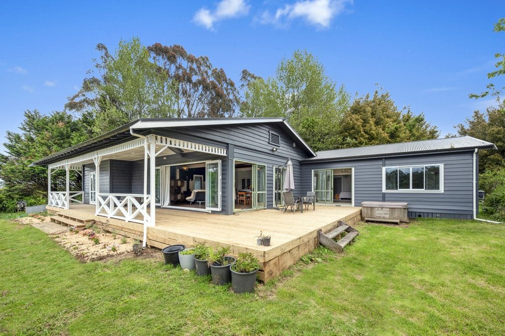 796 Oturoa Road, Rotorua - Carousel 1