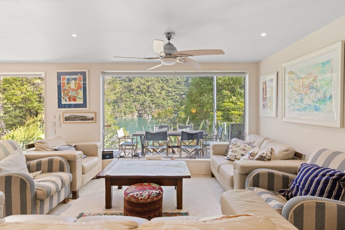 0 Fence Bay, Onahau Bay - Carousel 2