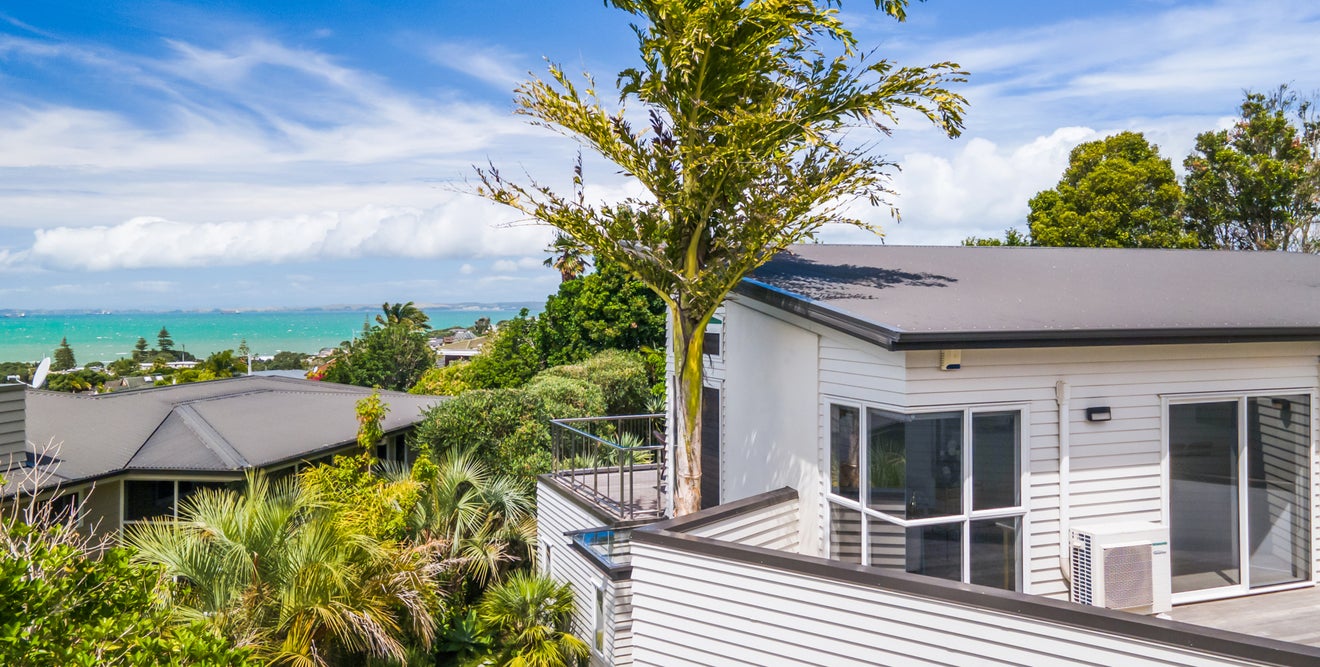 48A Penzance Road, Mairangi Bay, Auckland - Carousel 1