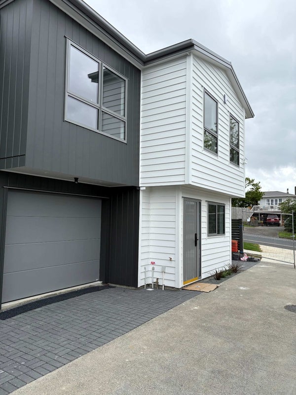 58 Gossamer Drive, Pakuranga Heights, Auckland - Carousel 1