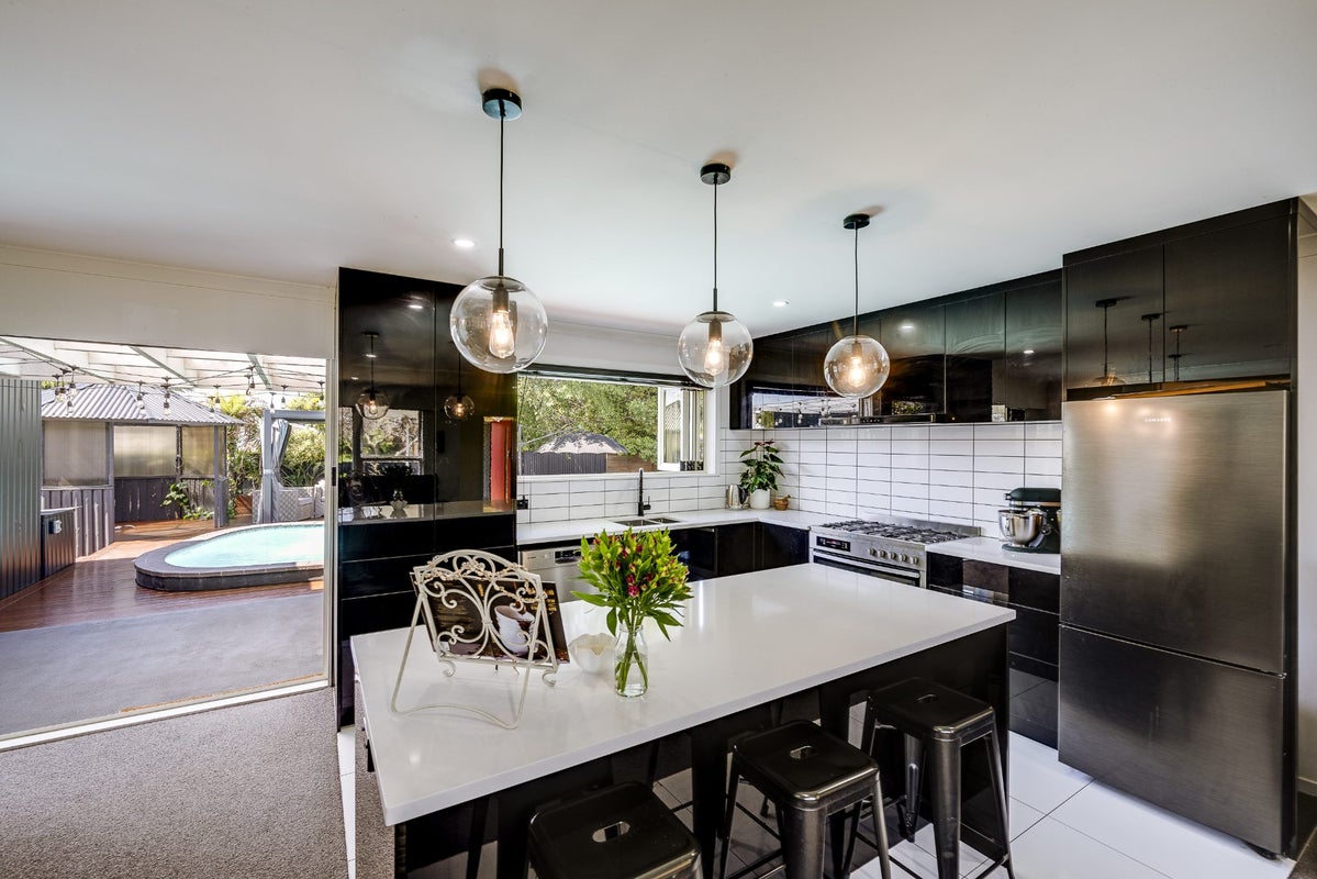 44 Upham Crescent, Taradale, Napier - Carousel 1