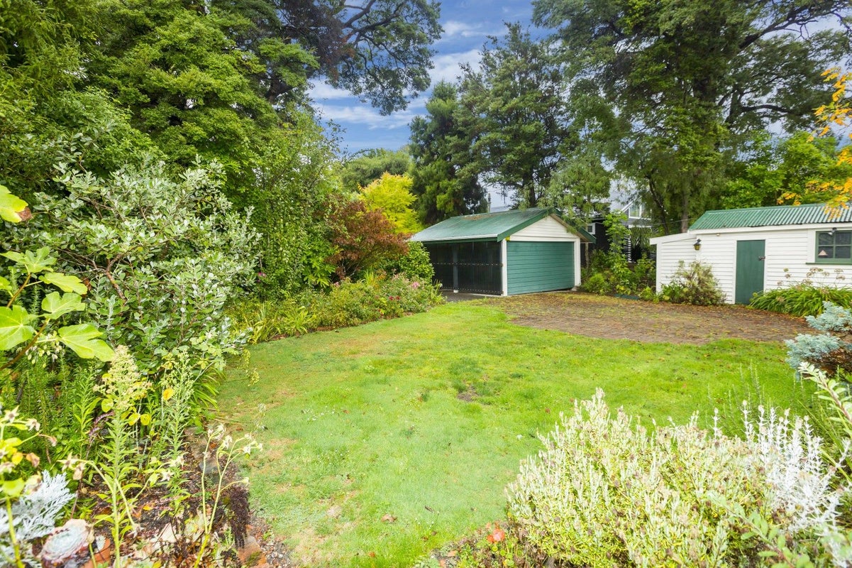 56 Whitemans Road, Silverstream, Upper Hutt - Carousel 15