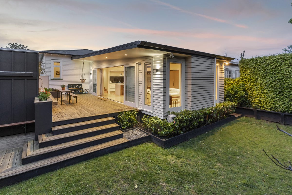 36 Coyle Street, Sandringham, Auckland - Carousel 2