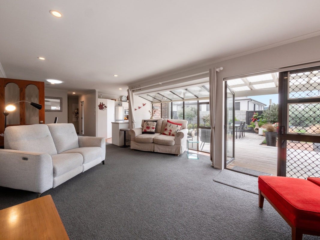 3 Finlowe Way, Otumoetai, Tauranga - Carousel 2