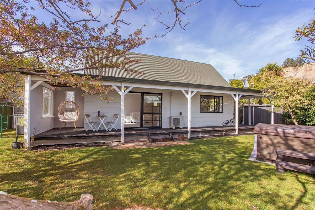 49B MAIN ROAD, Redcliffs, Christchurch - Carousel 1