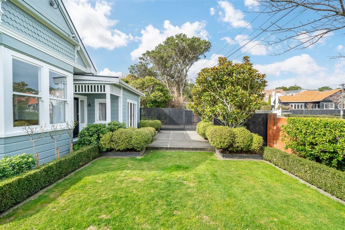 41 Messines Road, Karori, Wellington - Carousel 2