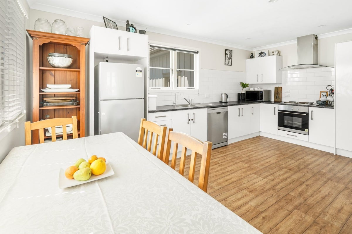 7 Puriri Street, Nawton, Hamilton - Carousel 2