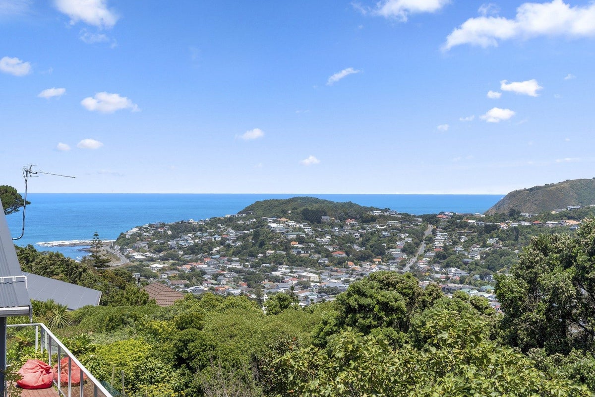 12 Arun Crescent, Southgate, Wellington - Carousel 2