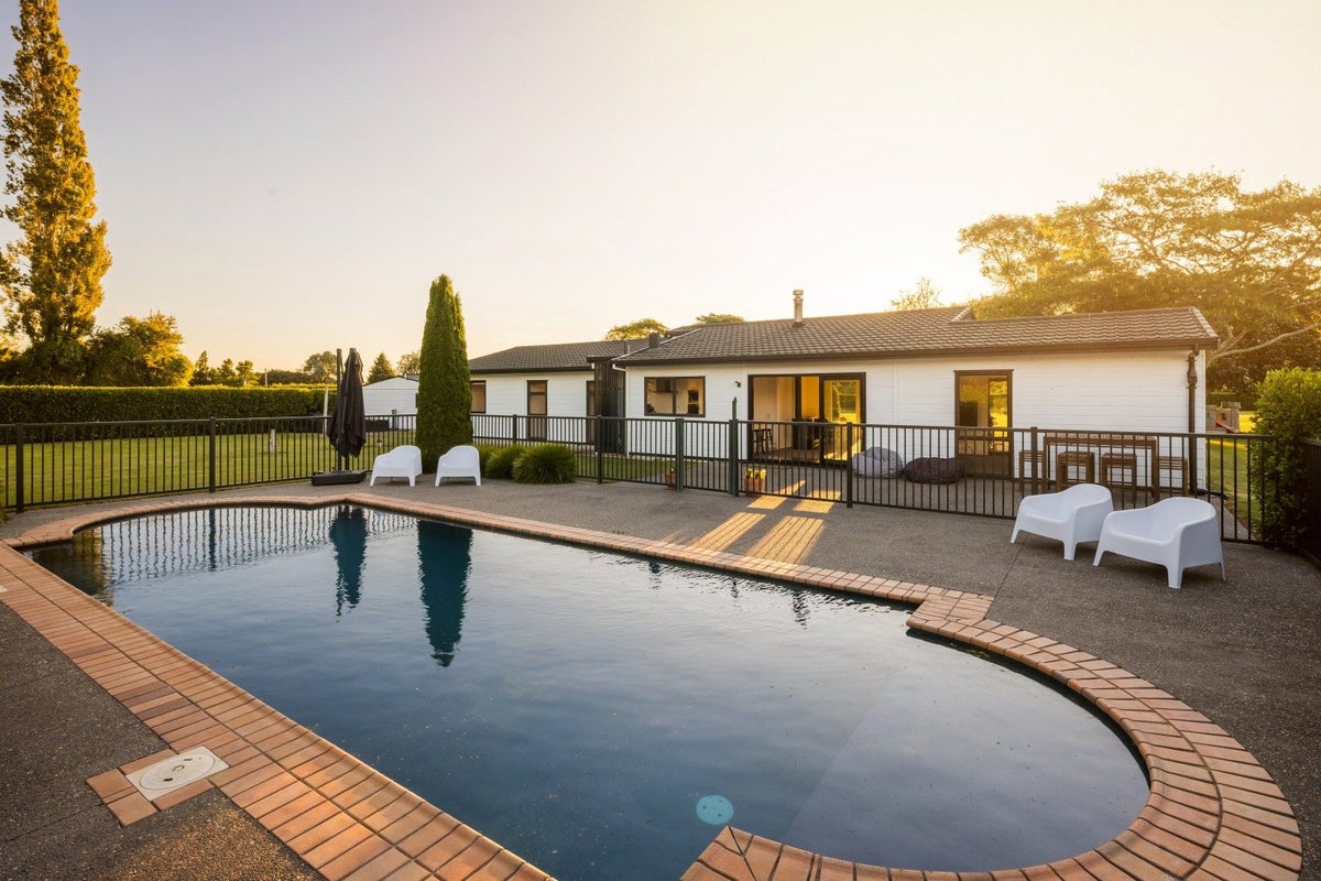 48 Peake Road, Cambridge, Hamilton - Carousel 2