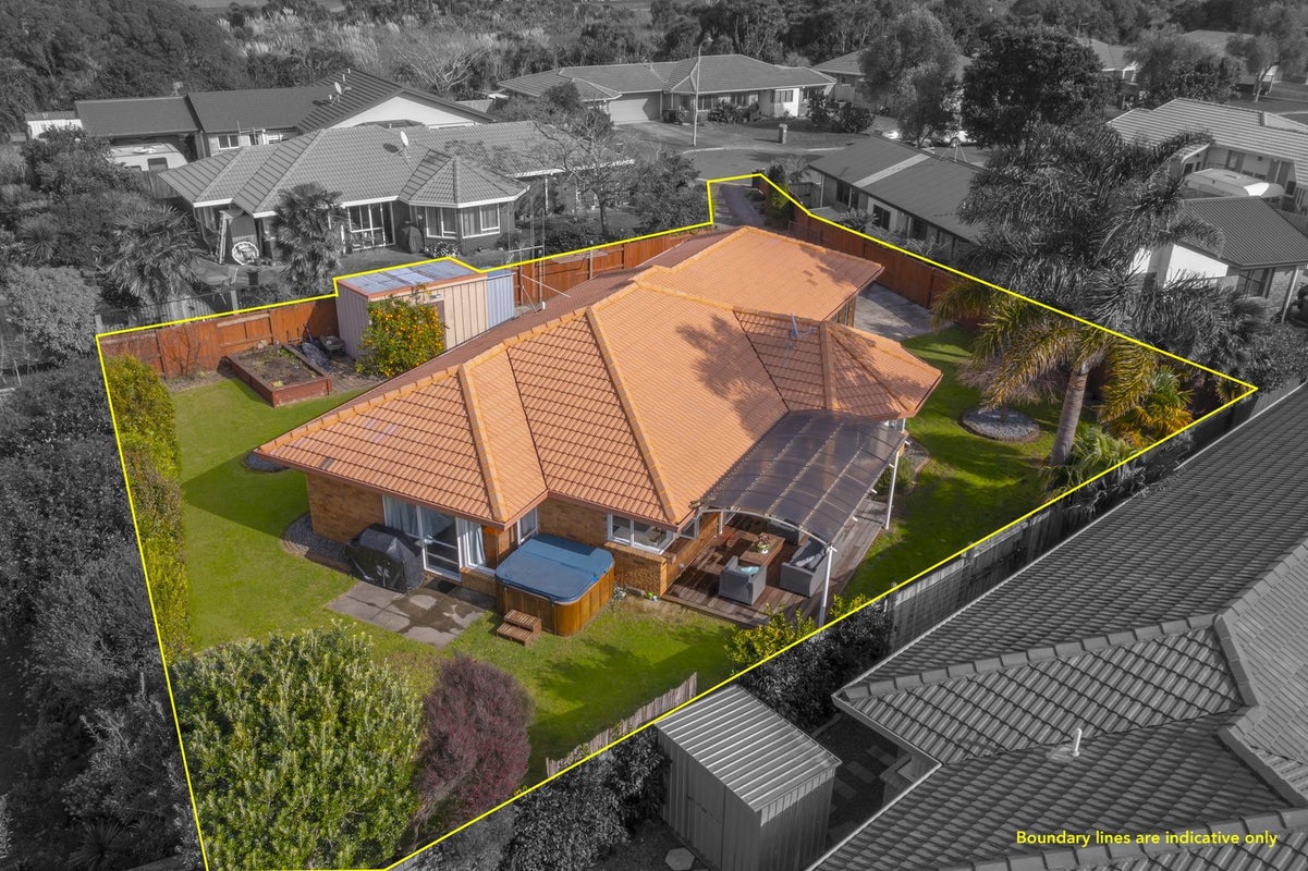 17 Larisa Grove, Papamoa Beach, Papamoa - Carousel 2