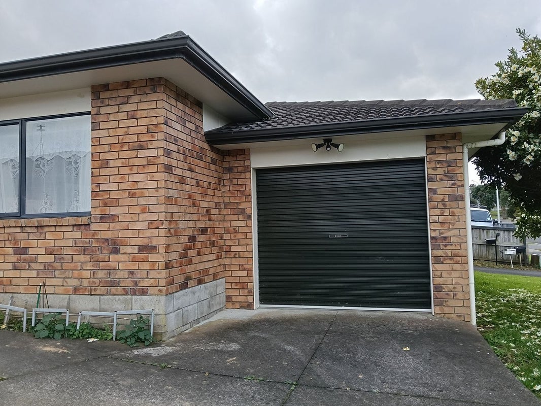 33 Bellville Drive, Clendon Park, Auckland - Carousel 12