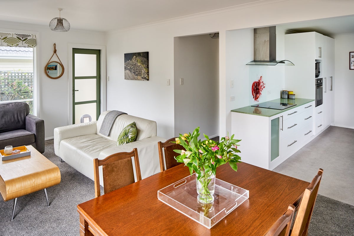 1//43 PUKATEA Street, Eastbourne, Lower Hutt  - Carousel 2