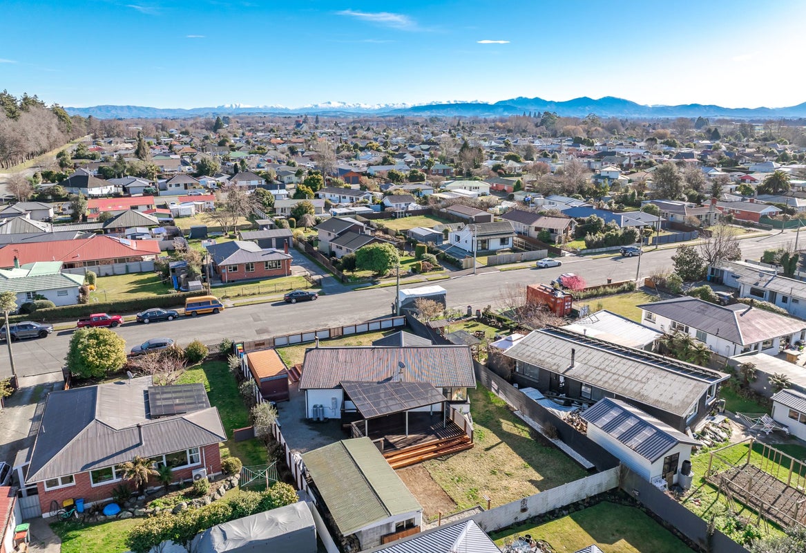 6 Shaw Street, Temuka - Carousel 33