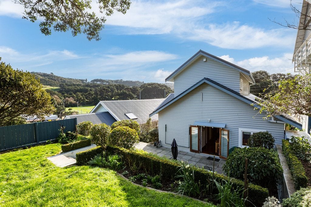 9 Dover Street, Island Bay, Wellington, Wellington - Carousel 2