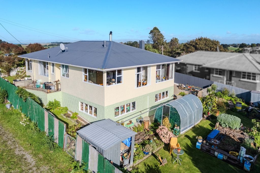 33 Selwyn Street, South Hill, Oamaru - Carousel 1