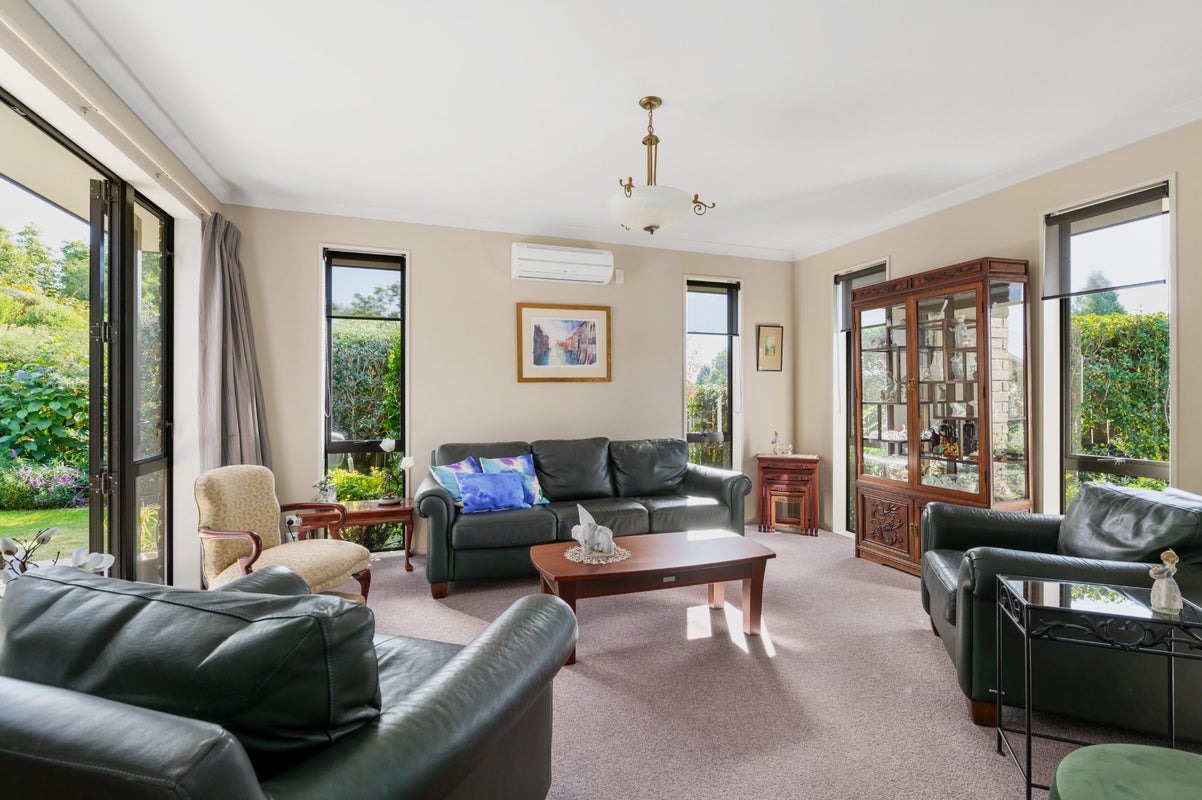 18 Azure Place, Huntington, Hamilton - Carousel 2