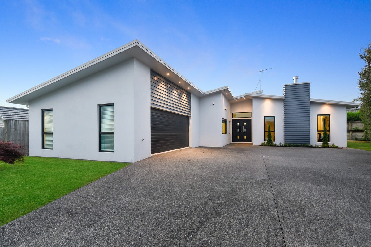 5 Helenslee Court, Flagstaff, Hamilton - Carousel 2