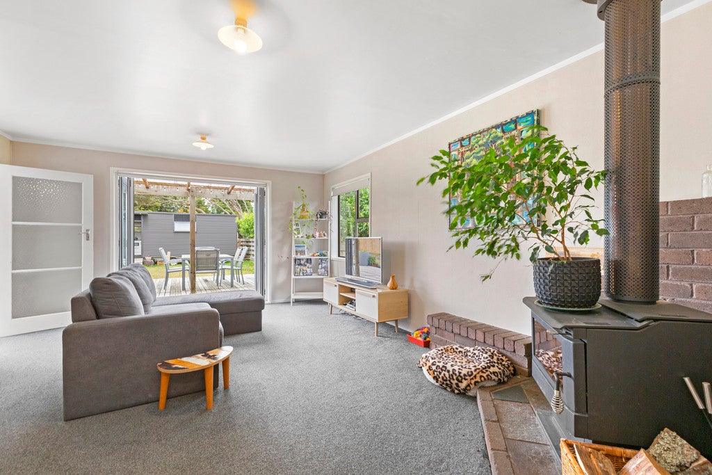 29 Lorenzen Bay Road, Raglan, Raglan - Carousel 2