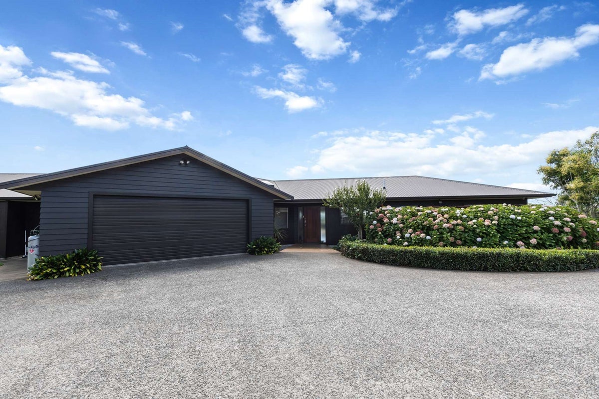 126 Wortley Road, Lepperton, New Plymouth - Carousel 2