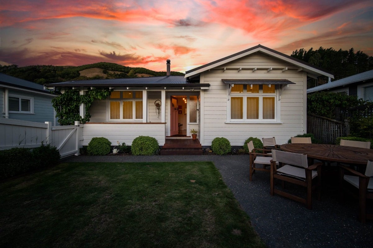 135 Milton Street, The Wood, Nelson - Carousel 1