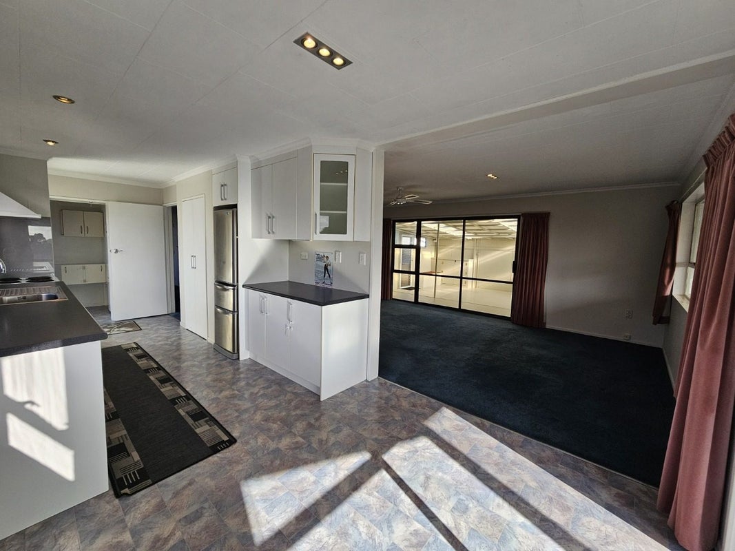 47A Glamis Avenue, Bell Block, New Plymouth - Carousel 2