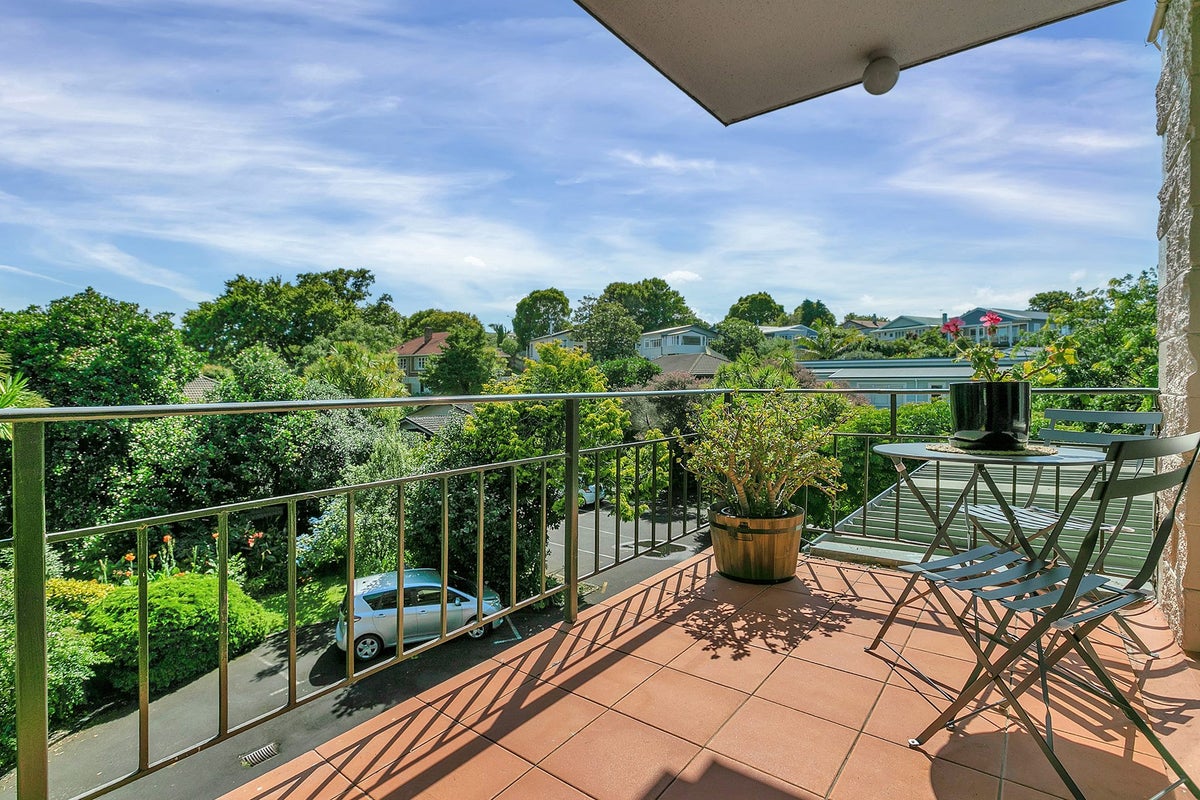 25/43 Woodward Road, Mount Albert, Auckland - Carousel 2