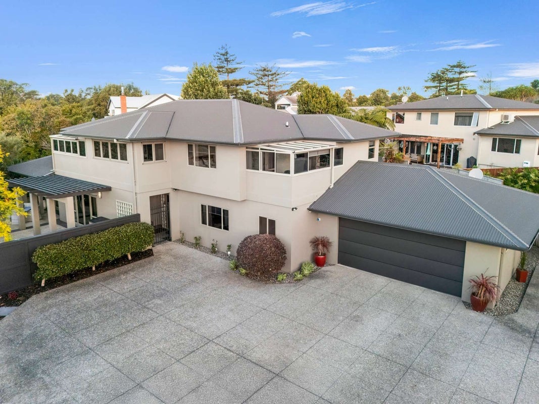 176B Heta Road, Highlands Park, New Plymouth - Carousel 1