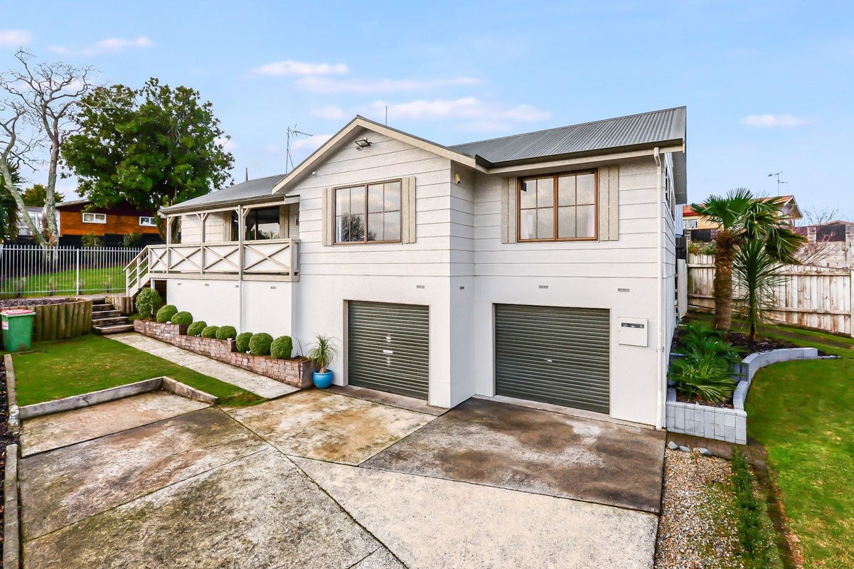 35 Cullimore Street, Pukete, Hamilton - Carousel 1