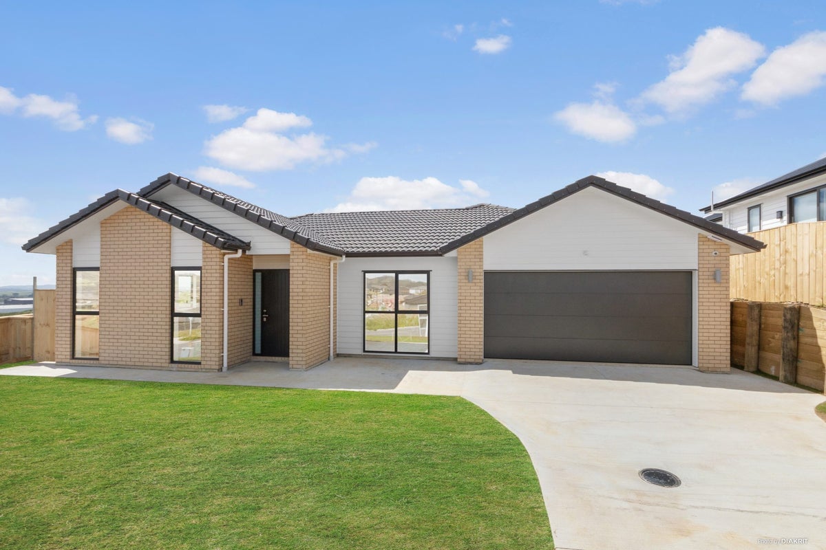6 Viv Green Place, Pokeno - Carousel 1