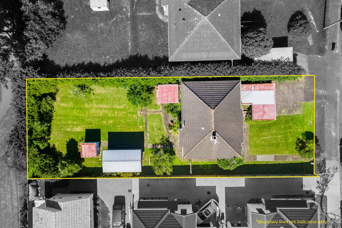 12 Daventry Street, Waterview, Auckland - Carousel 1