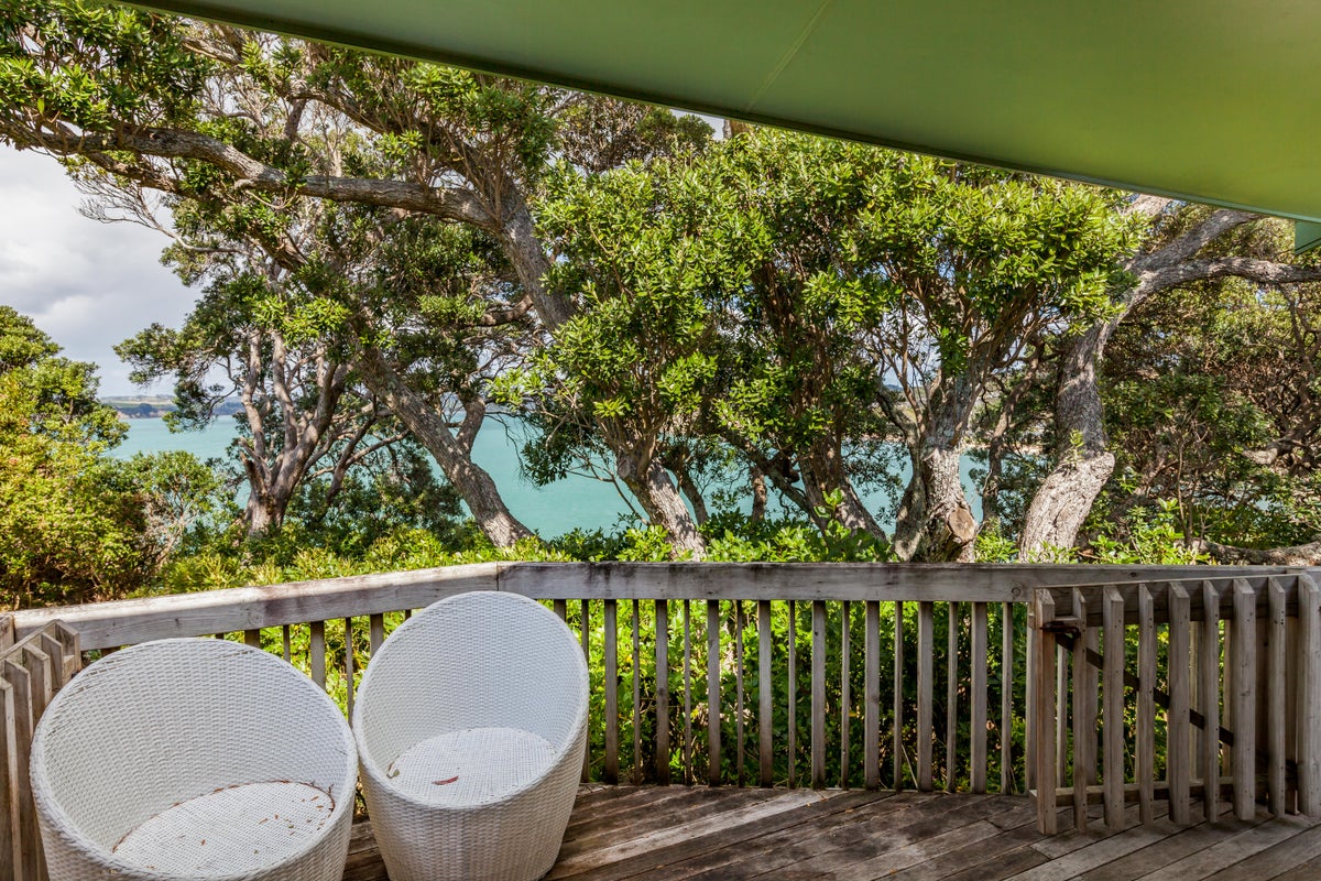 791 Whangaparaoa Road, Manly, Whangaparaoa - Carousel 2
