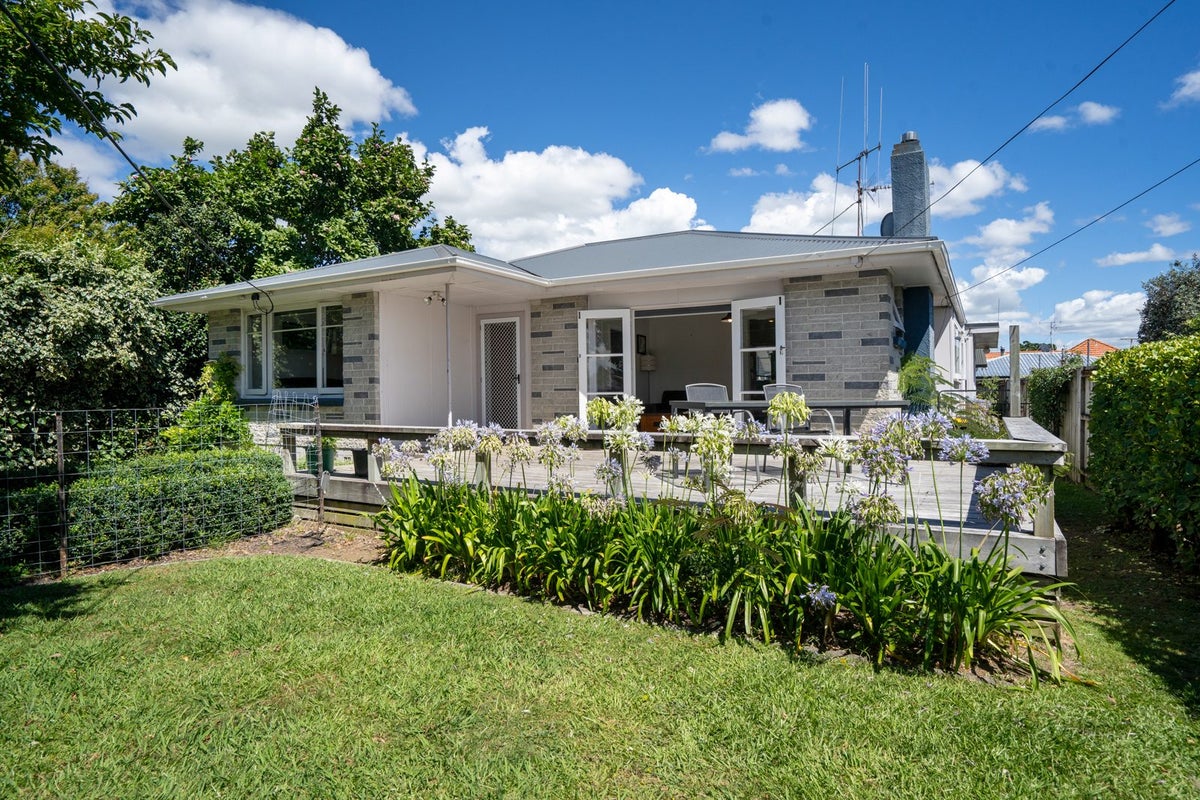 4 Glover Street, Leamington, Cambridge - Carousel 16