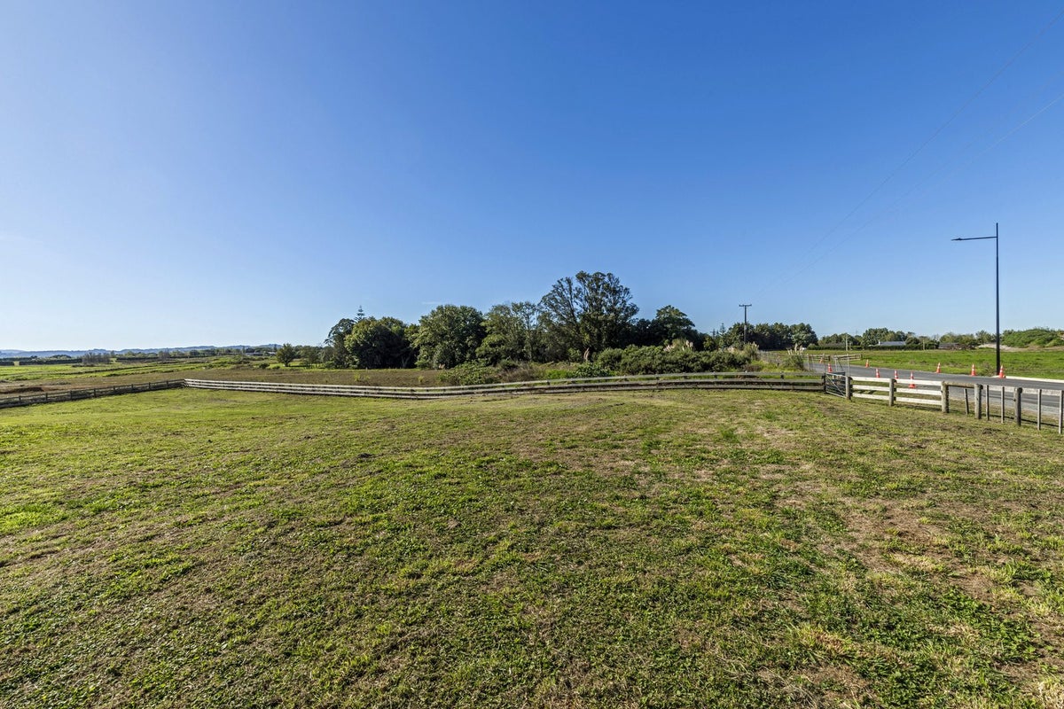 36A Dyke Road, Karaka, Papakura - Carousel 12