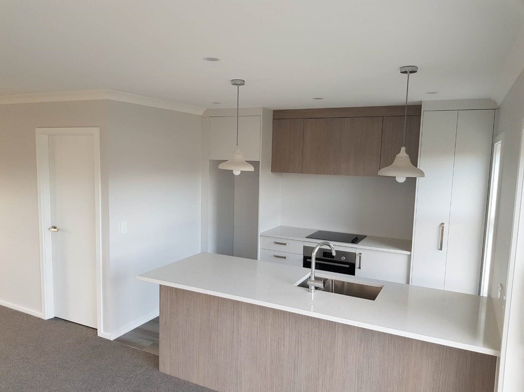 15 Karearea Avenue, Kenepuru, Porirua - Carousel 2