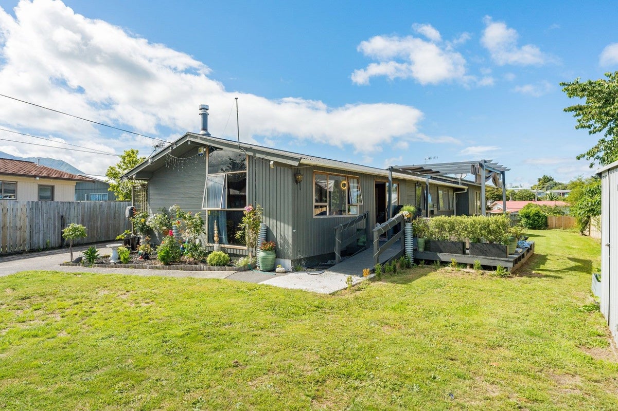 7 Elizabeth Street, Tauhara, Taupo - Carousel 1