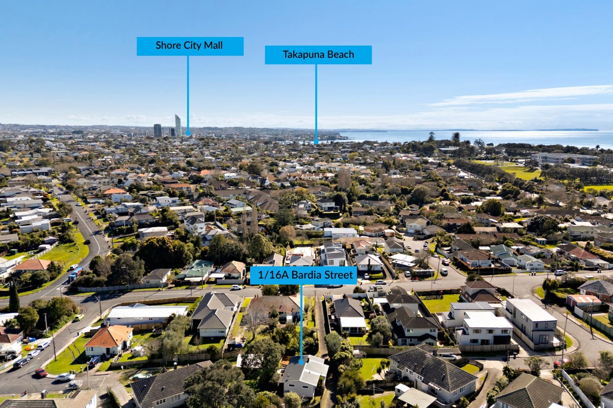 1/16A BARDIA Street, Belmont, Auckland - Carousel 16