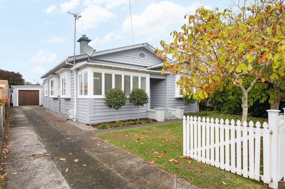 80 Cook Street, Hamilton East, Hamilton - Carousel 1