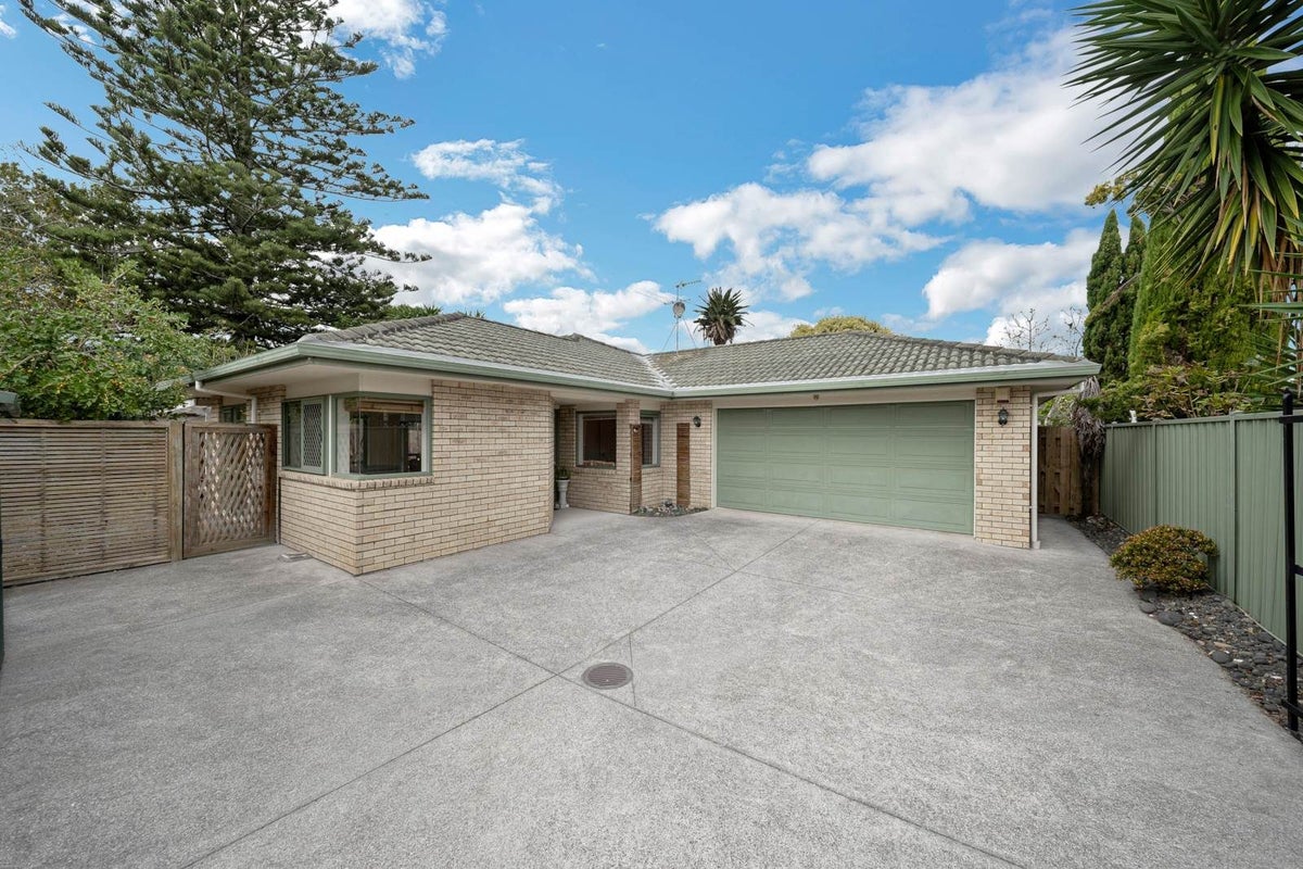 35A Overton Road, Papatoetoe, Auckland - Carousel 23